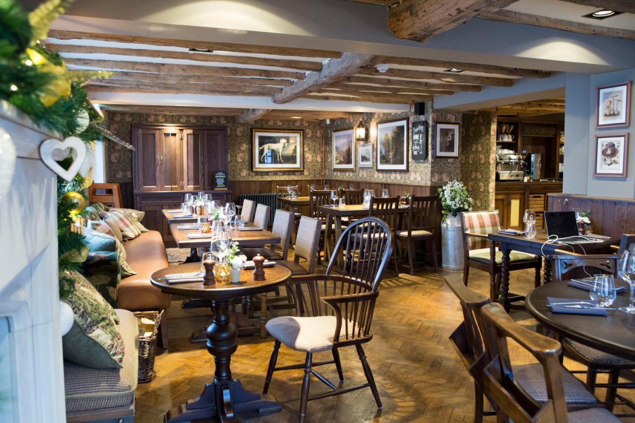 The Legh Arms Prestbury Bed & Breakfast แม็กเคิลสฟิลด์ ภายนอก รูปภาพ
