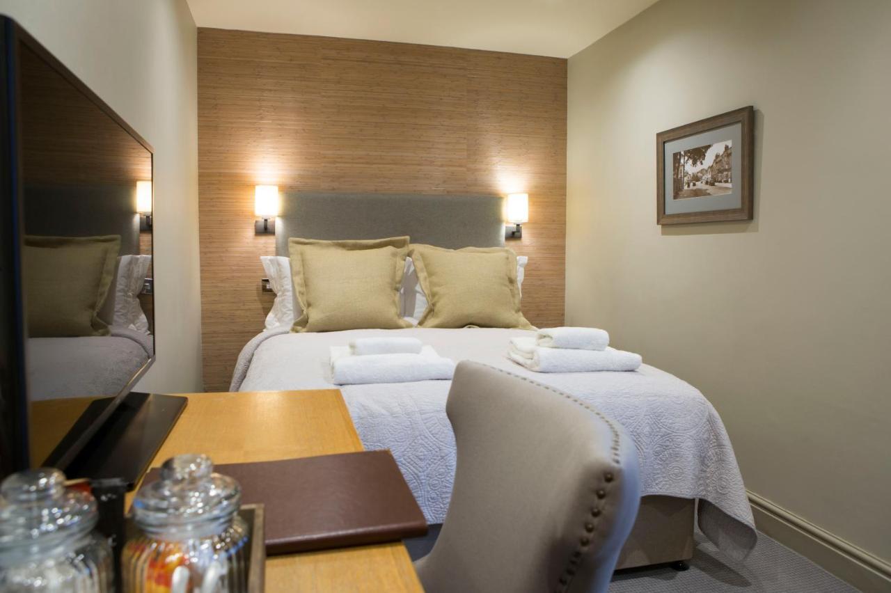 The Legh Arms Prestbury Bed & Breakfast แม็กเคิลสฟิลด์ ภายนอก รูปภาพ