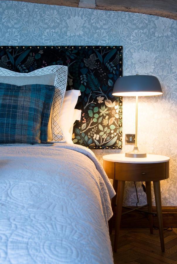 The Legh Arms Prestbury Bed & Breakfast แม็กเคิลสฟิลด์ ภายนอก รูปภาพ