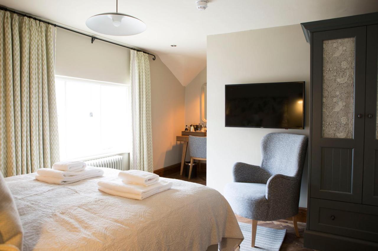 The Legh Arms Prestbury Bed & Breakfast แม็กเคิลสฟิลด์ ภายนอก รูปภาพ