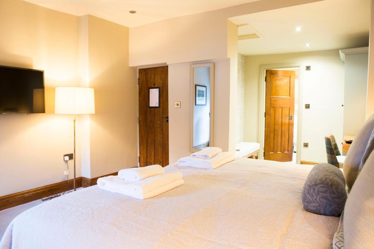 The Legh Arms Prestbury Bed & Breakfast แม็กเคิลสฟิลด์ ภายนอก รูปภาพ